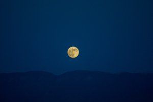 20211118Moon-11.jpg