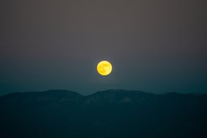 20211118Moon-9.jpg