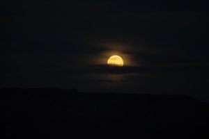 20220117Moon-10-low-light.jpg