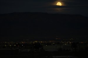 20220117Moon-11-low-light.jpg