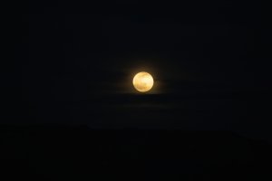 20220117Moon-16-low-light.jpg