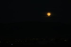 20220117Moon-25-low-light.jpg