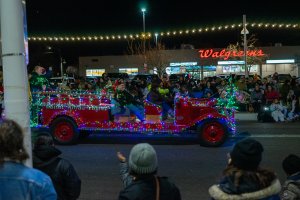 20231202TwinkleLightParade-124.jpg