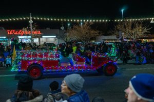 20231202TwinkleLightParade-126.jpg