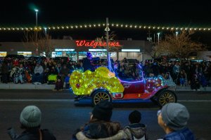20231202TwinkleLightParade-129.jpg