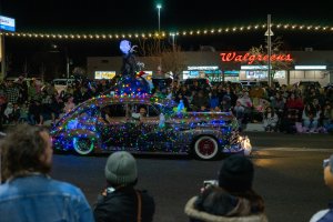 20231202TwinkleLightParade-145.jpg