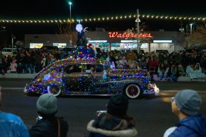 20231202TwinkleLightParade-148.jpg