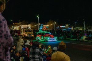 20231202TwinkleLightParade-161.jpg