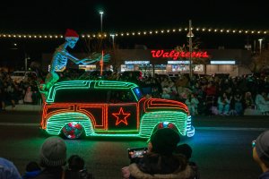 20231202TwinkleLightParade-174.jpg