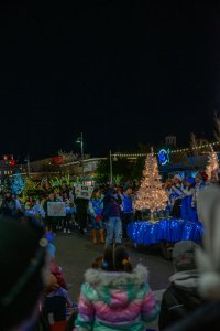 20231202TwinkleLightParade-35.jpg