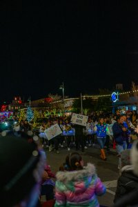 20231202TwinkleLightParade-36.jpg