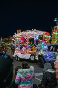 20231202TwinkleLightParade-42.jpg