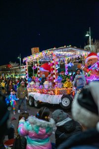 20231202TwinkleLightParade-45.jpg