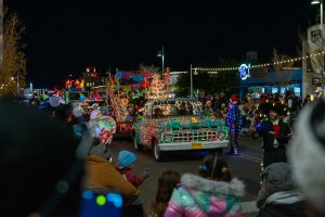 20231202TwinkleLightParade-53.jpg