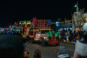 20231202TwinkleLightParade-64.jpg