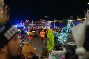 20231202TwinkleLightParade-67.jpg