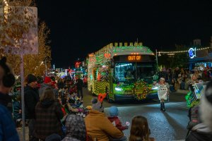 20231202TwinkleLightParade-70.jpg