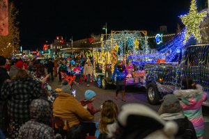 20231202TwinkleLightParade-75.jpg