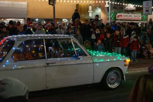 20231202TwinkleLightParade-82.jpg